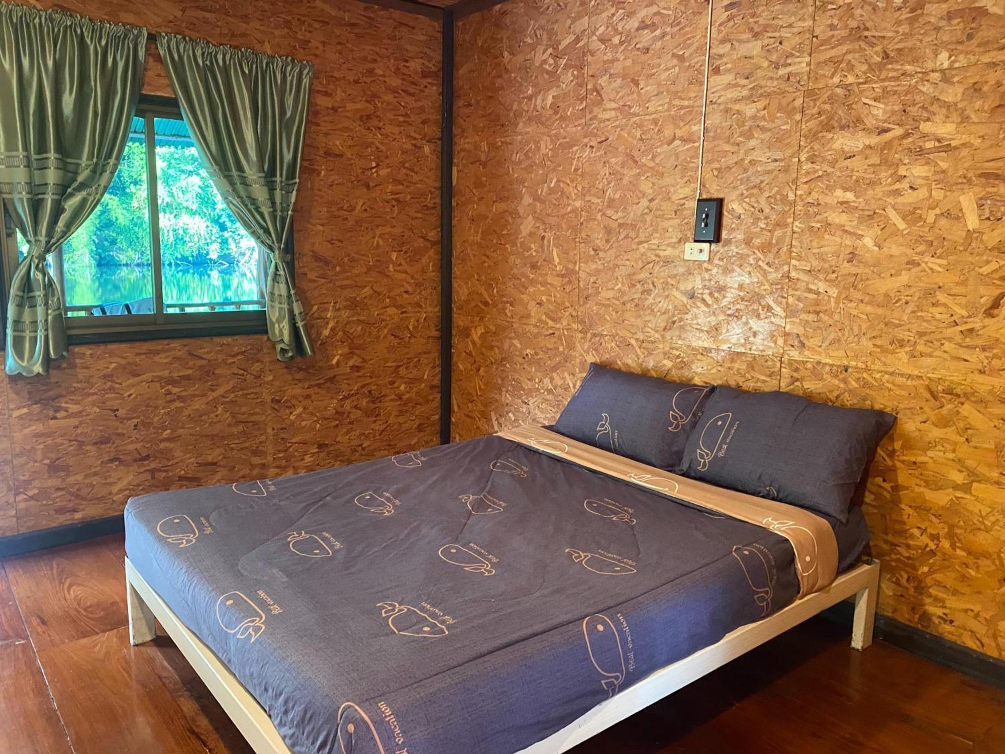 Hotel แพจิตรธาดาธารน้ำ Tha Kradan Exteriér fotografie